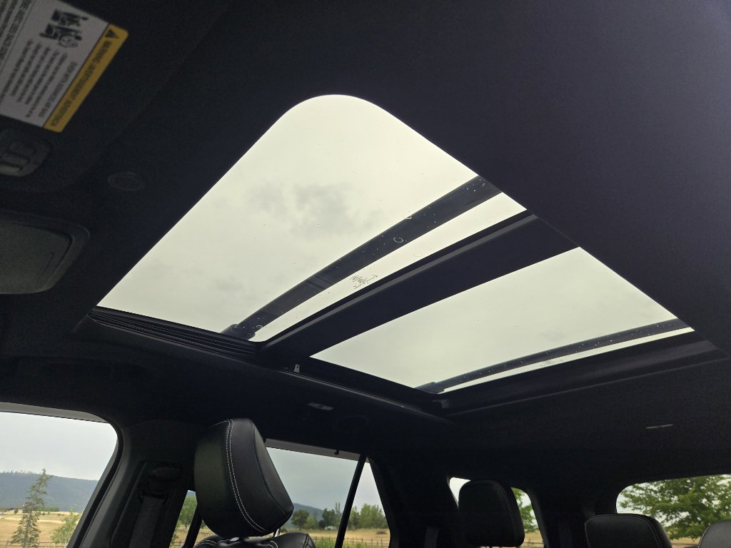 Used 2022 Ford Explorer ST w/ ST Street Pack image 13