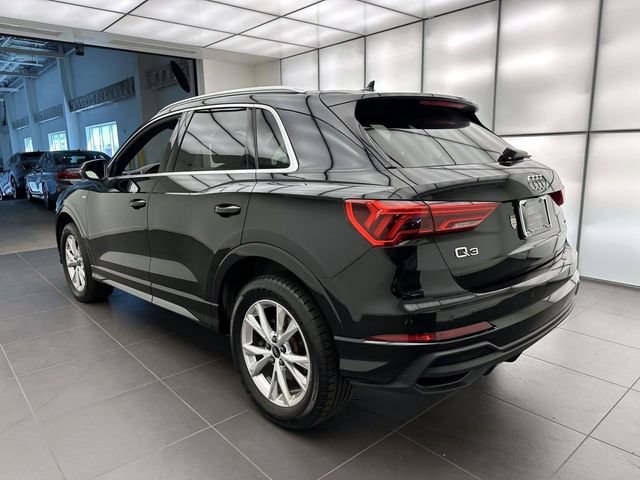 Used 2023 Audi Q3 2.0T Premium w/ Convenience Package AWD/4WD image 3