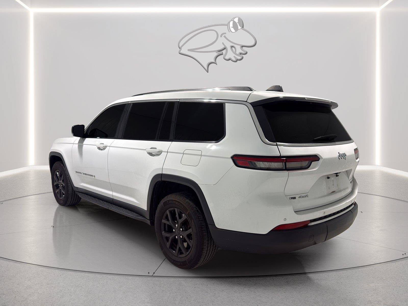 Used 2021 Jeep Grand Cherokee L Limited AWD/4WD image 3