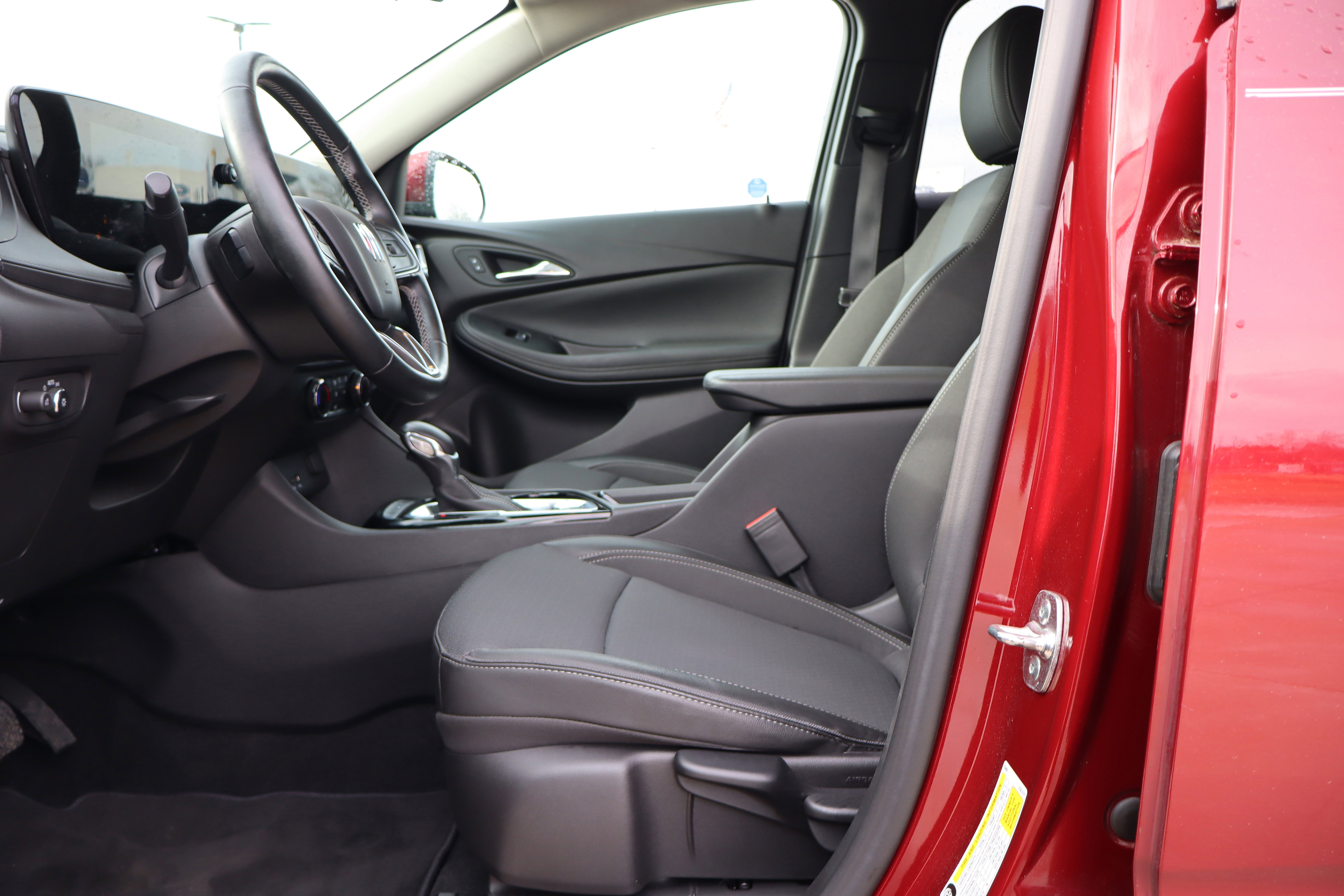 Used 2024 Buick Encore GX Preferred image 11