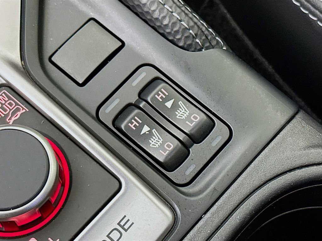 Used 2023 Subaru Forester Limited image 28