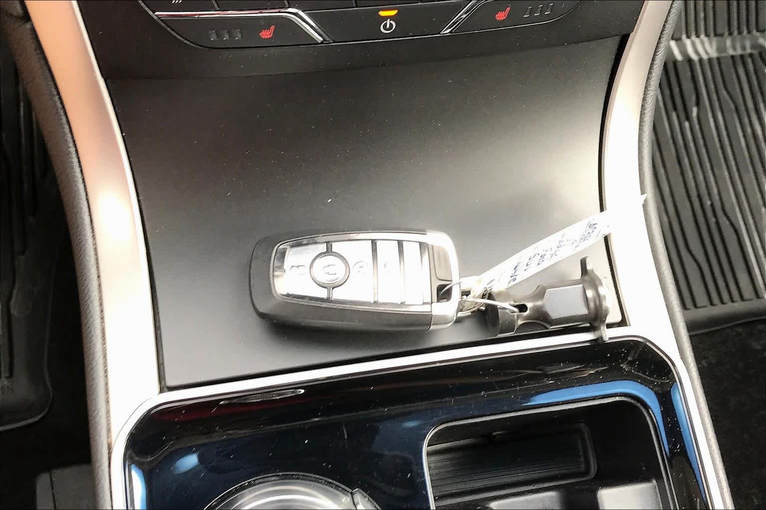 Used 2019 Ford Edge SEL w/ Equipment Group 201A AWD/4WD image 15