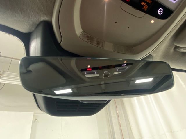 Used 2025 Volvo XC40 B5 Core image 24