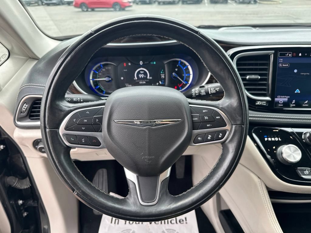 Used 2022 Chrysler Pacifica Limited FWD image 13