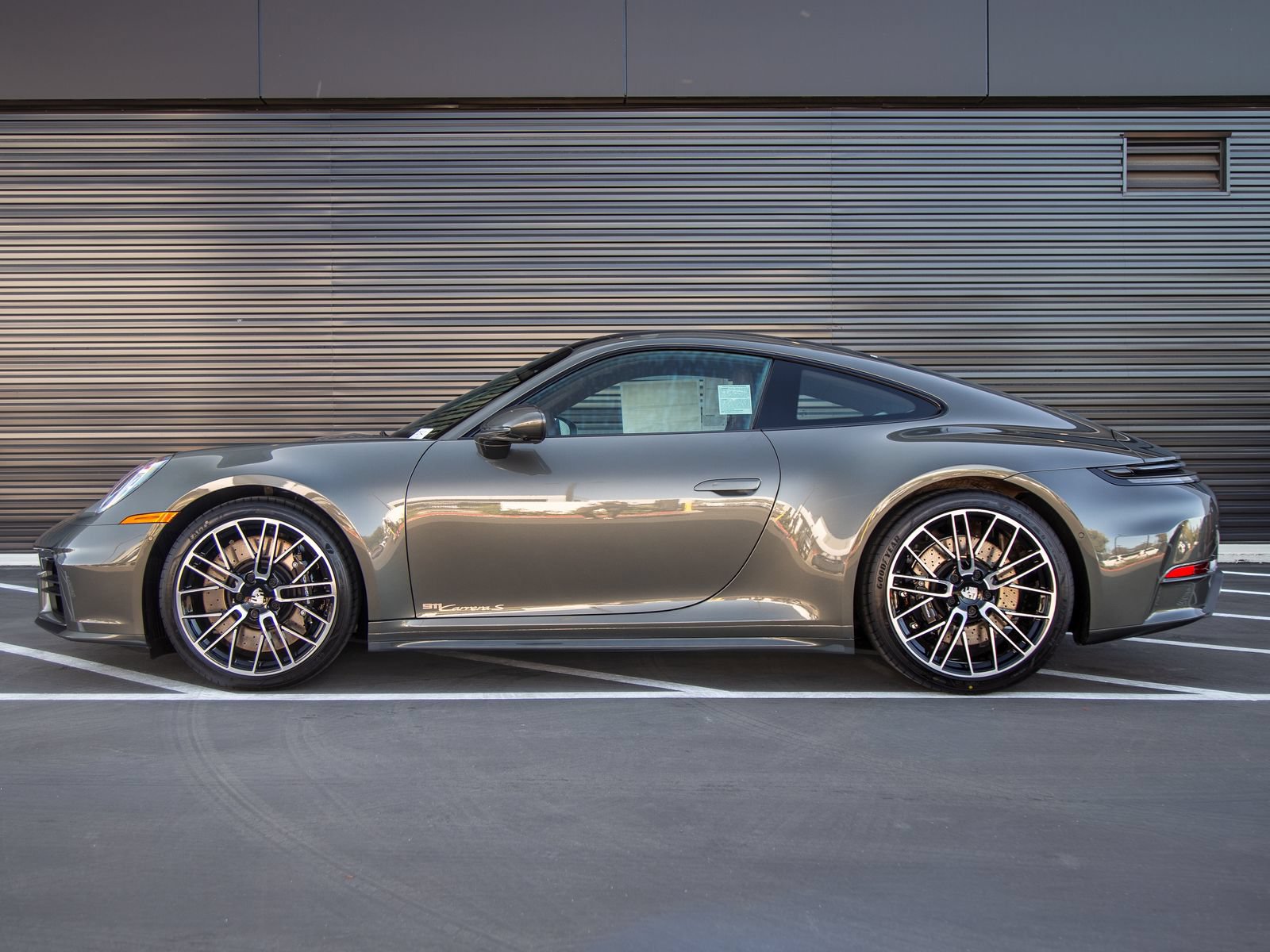 New 2026 Porsche 911 Carrera S RWD video 2