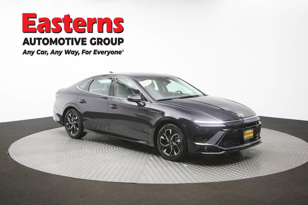 Used 2025 Hyundai Sonata SEL FWD image 50