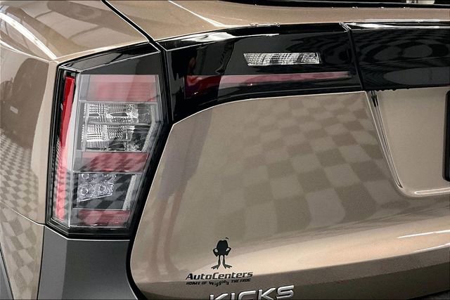 New 2026 Nissan Kicks SR w/ SR Premium Package image 18