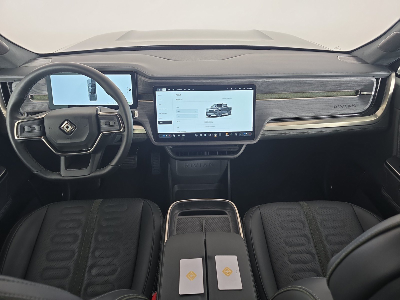 Used 2025 Rivian R1T Adventure AWD/4WD image 25