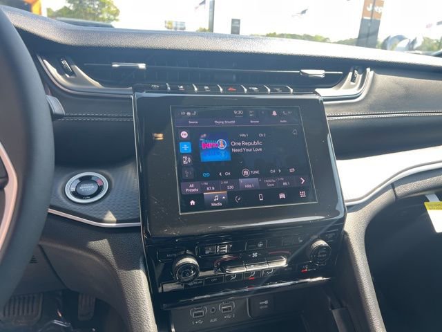 New 2026 Jeep Grand Cherokee Laredo X AWD/4WD image 14