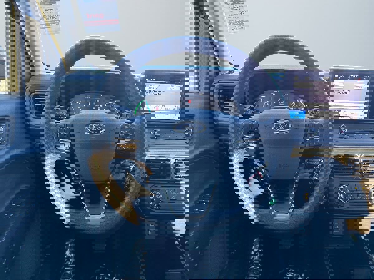 Used 2024 Ford Maverick XL image 12