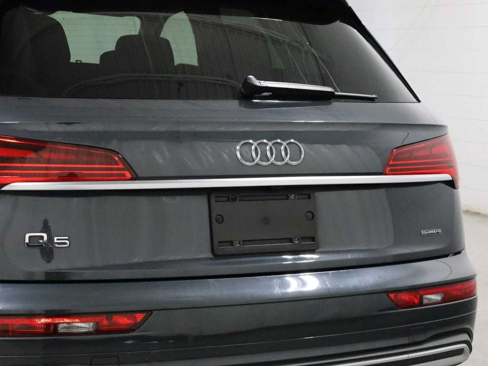 Used 2021 Audi Q5 Prestige w/ Prestige Package AWD/4WD image 8