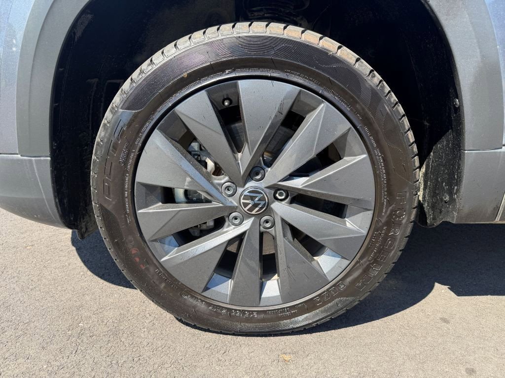 Used 2023 Volkswagen Taos S w/ Driver Assistance Package FWD image 8