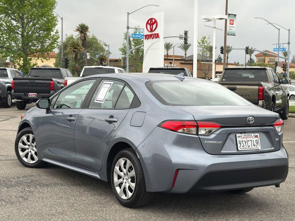 Used 2025 Toyota Corolla LE image 5