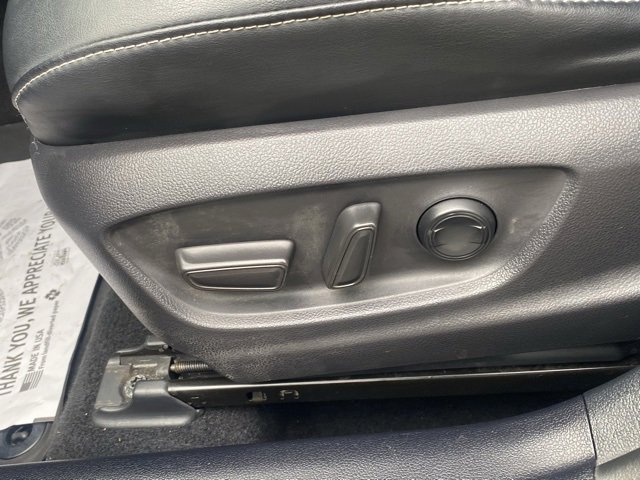 Used 2020 Toyota Prius Prime XLE image 16