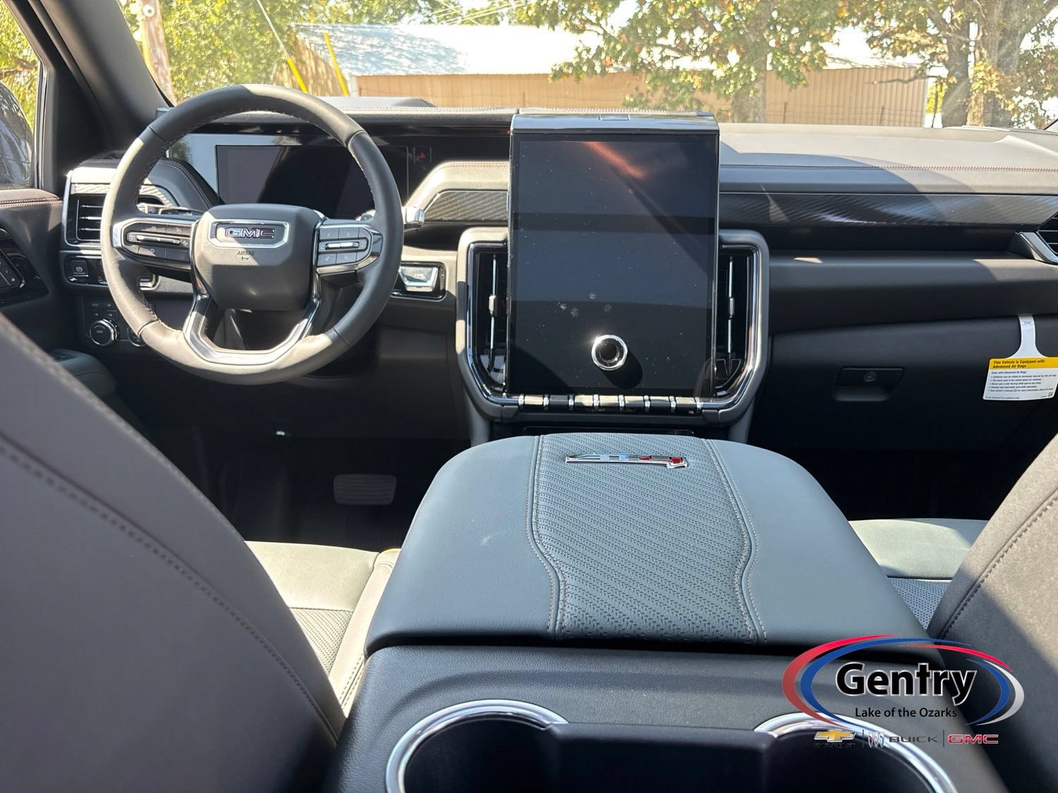 New 2026 GMC Yukon AT4 w/ AT4 Premium Package AWD/4WD image 12