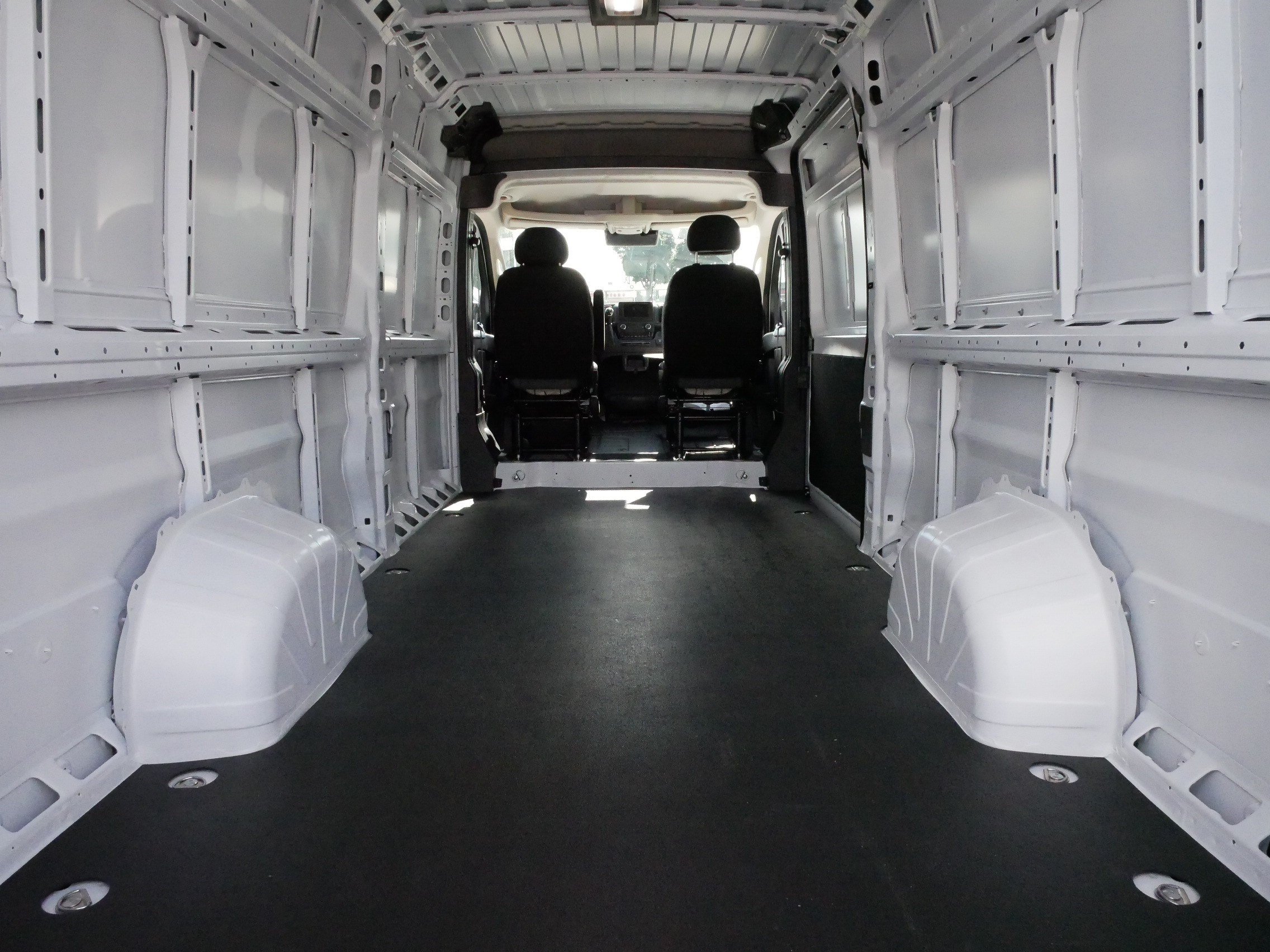 Used 2026 RAM ProMaster 3500 w/ Convenience Group FWD image 18