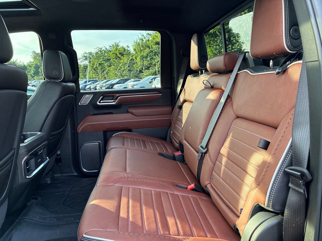 Used 2025 GMC Sierra 2500 Denali Ultimate AWD/4WD image 19