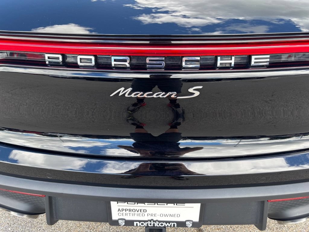Certified 2023 Porsche Macan S AWD/4WD image 15