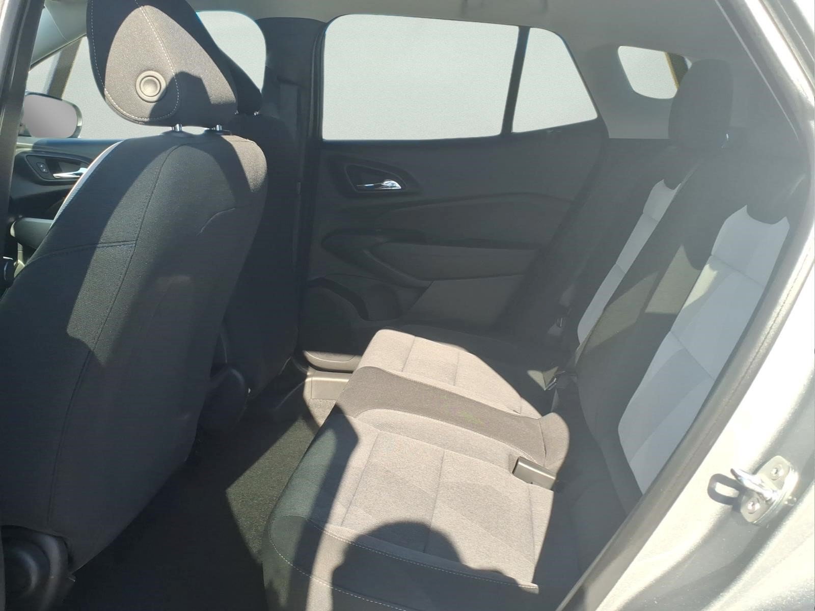 Used 2024 Chevrolet Trax LS w/ LS Convenience Package FWD image 13