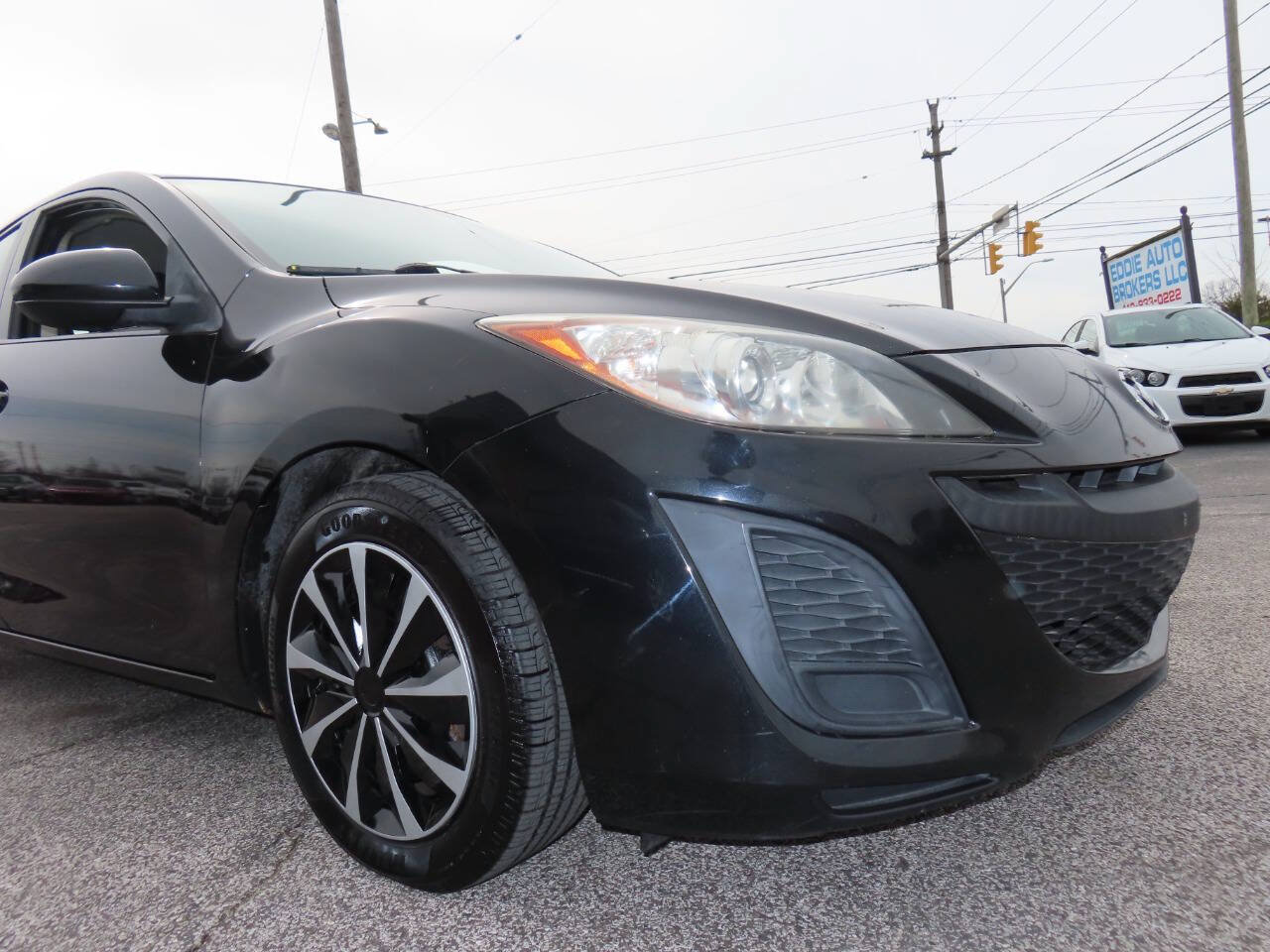 Used 2011 MAZDA MAZDA3 i Sport FWD image 18