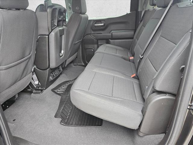 Used 2025 Chevrolet Silverado 1500 Custom image 8