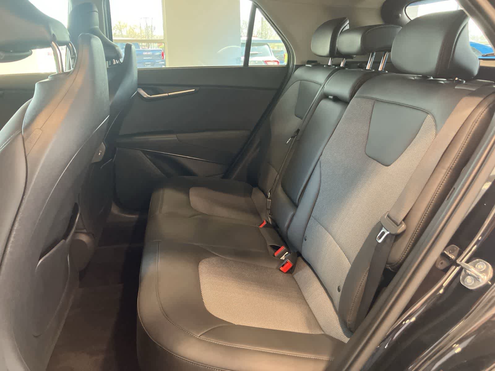 Used 2023 Kia Niro EX FWD image 25