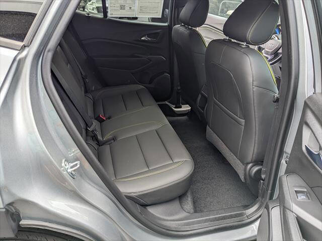 Used 2024 Chevrolet Trax ACTIV w/ Driver Confidence Package FWD image 14
