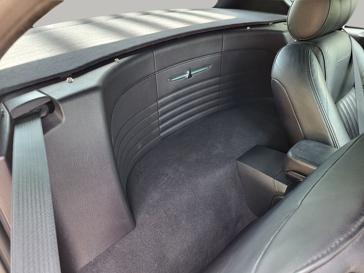 Used 2004 Ford Thunderbird RWD image 18