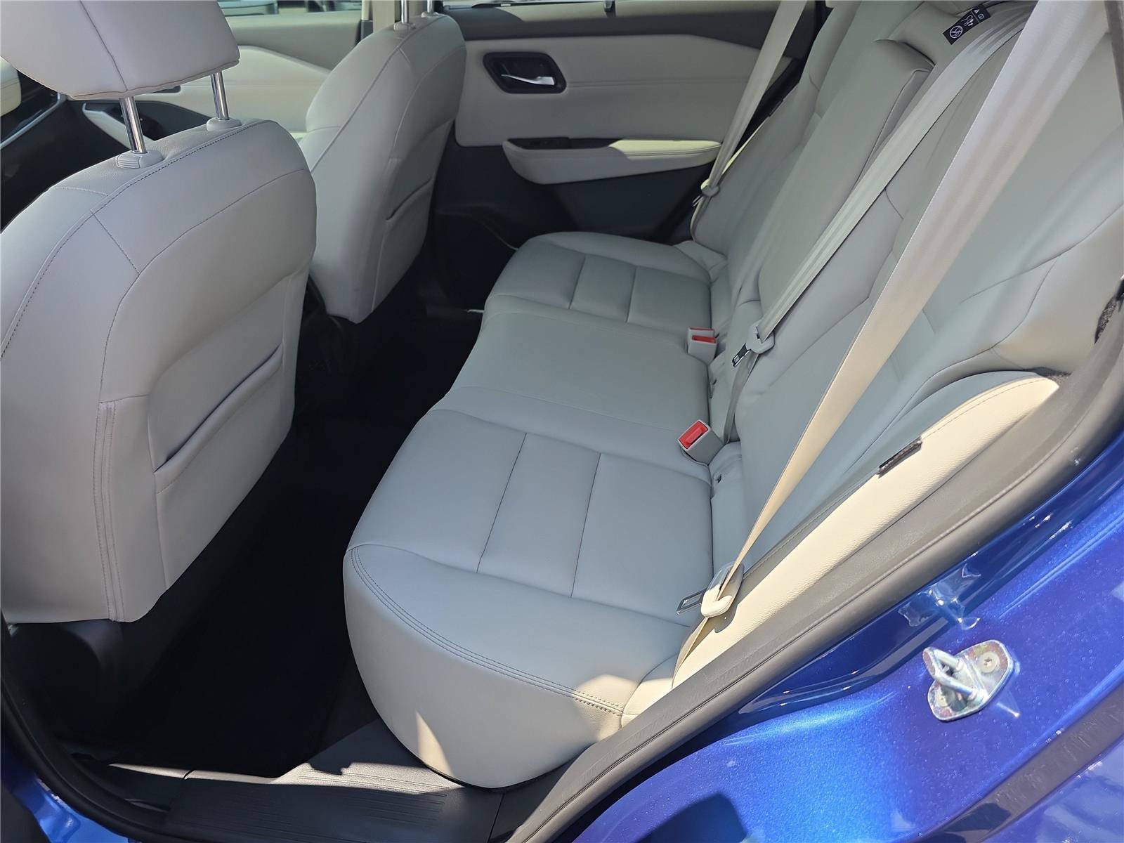 Used 2022 Nissan Rogue SL w/ SL Premium Package FWD image 19
