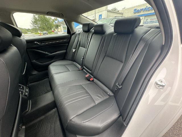 Used 2021 Honda Accord Touring image 28