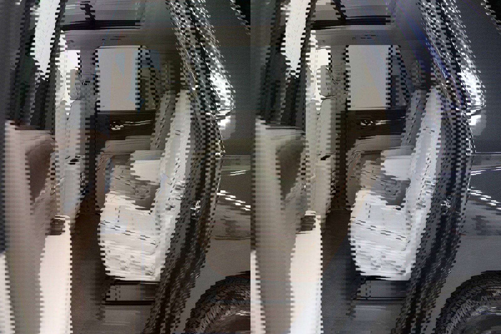 Used 2022 GMC Yukon Denali w/ Denali Premium Package image 46