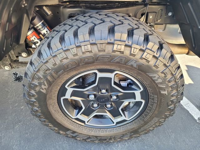 Certified 2023 Jeep Gladiator Mojave w/ Cold Weather Group image 28