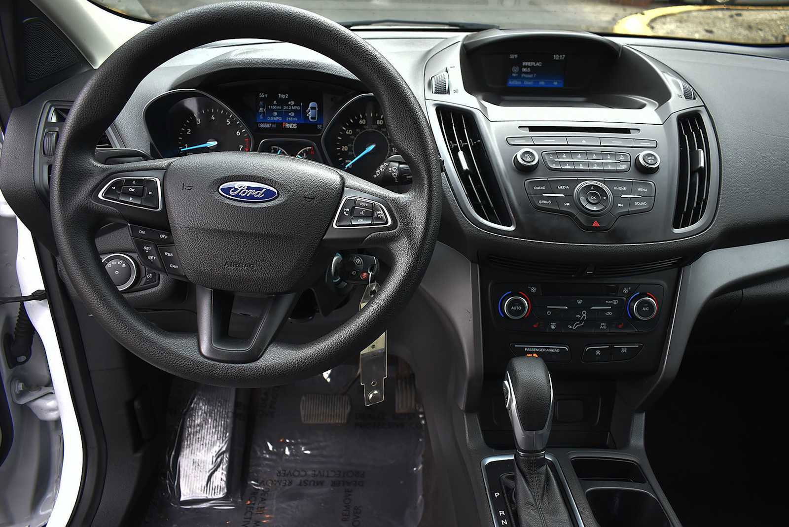 Used 2018 Ford Escape SE image 12