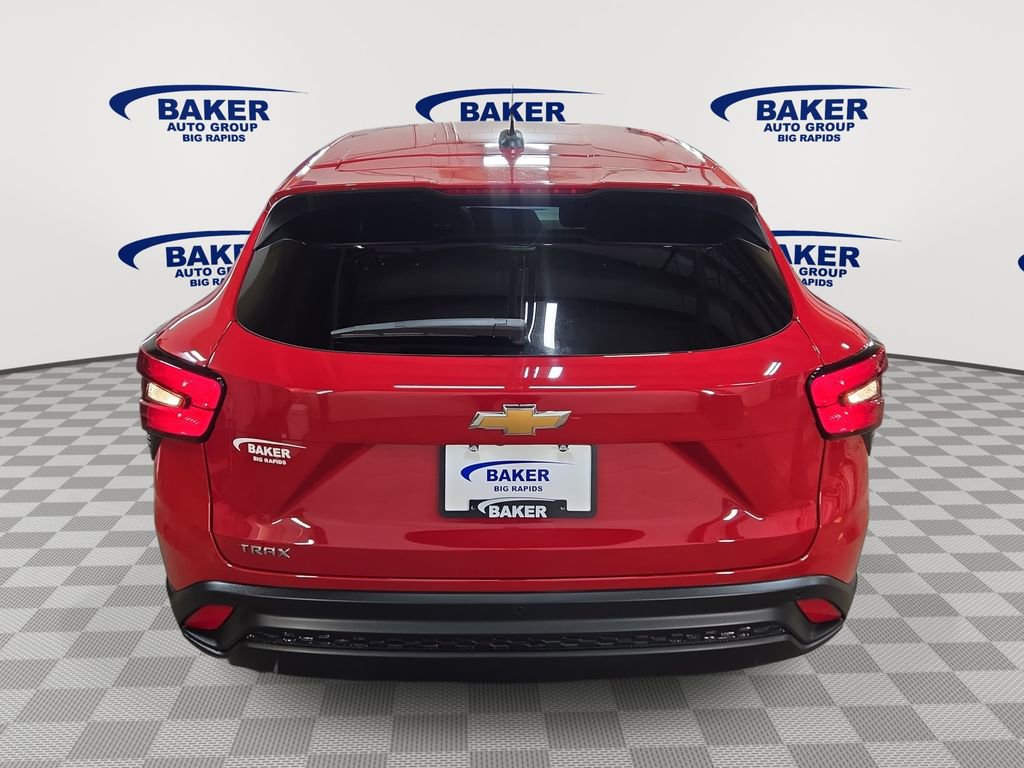 New 2026 Chevrolet Trax LS w/ LS Convenience Package FWD image 36