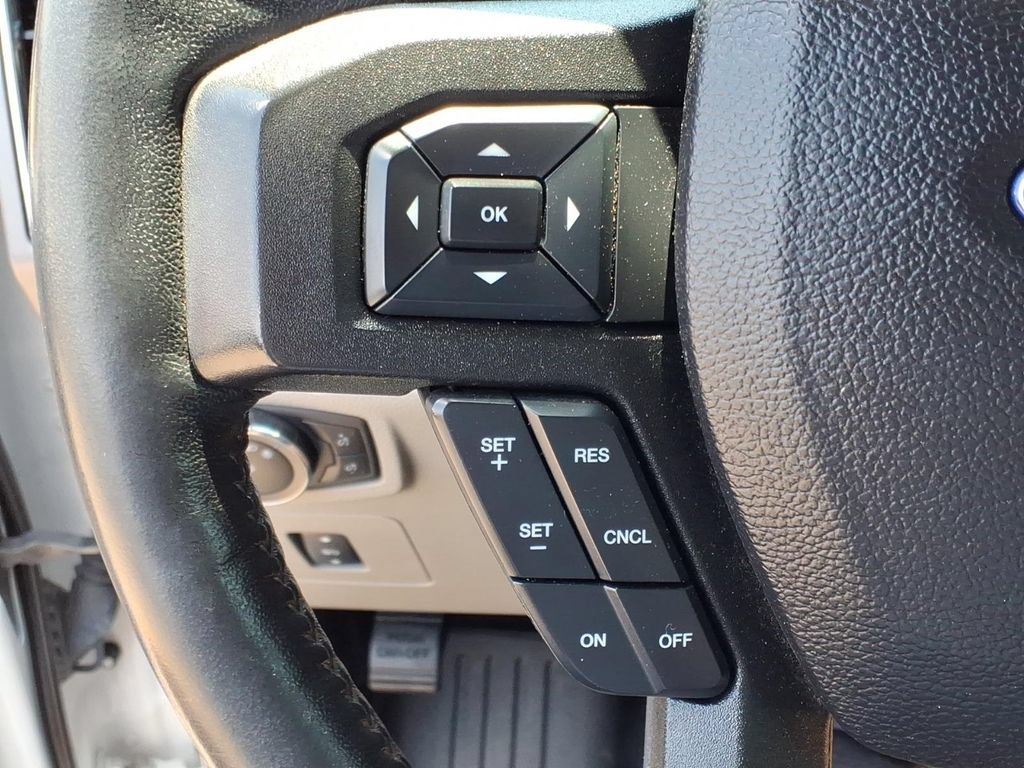 Used 2017 Ford F150 XLT w/ Equipment Group 302A Luxury AWD/4WD image 18