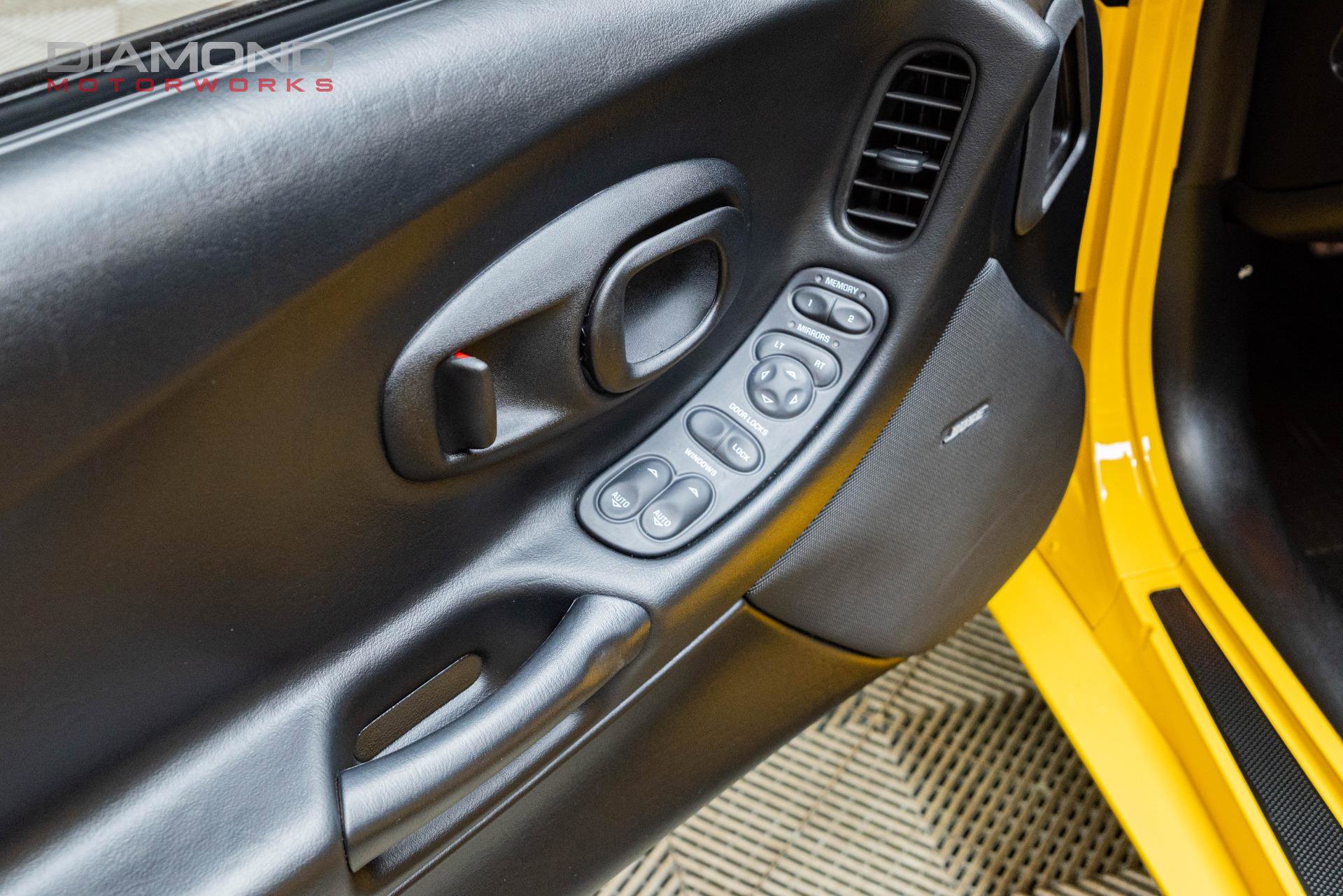 Used 2003 Chevrolet Corvette Coupe w/ Preferred Equipment Group image 70