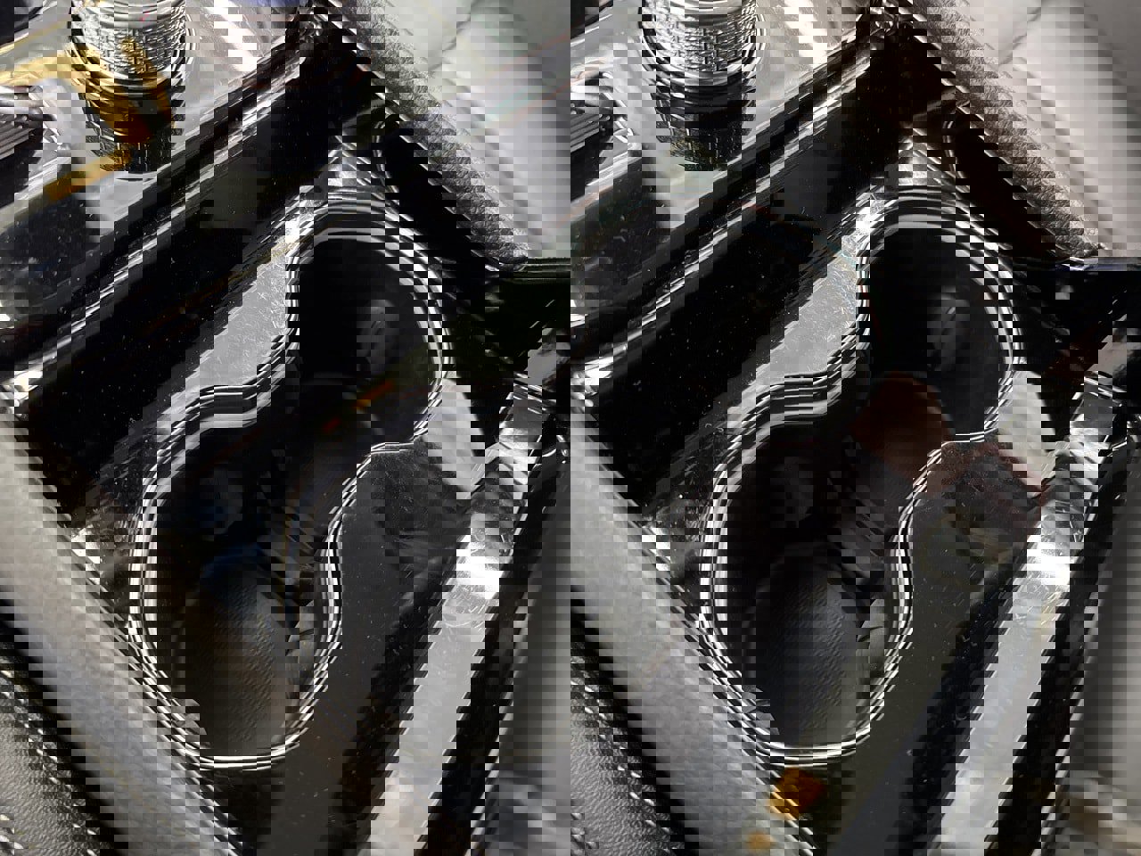 Used 2023 Jeep Grand Cherokee L Limited w/ Black Appearance Package image 31