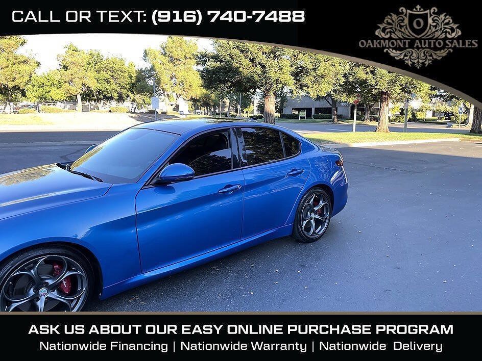 Used 2017 Alfa Romeo Giulia Ti w/ TI 19" Sport Package RWD image 4
