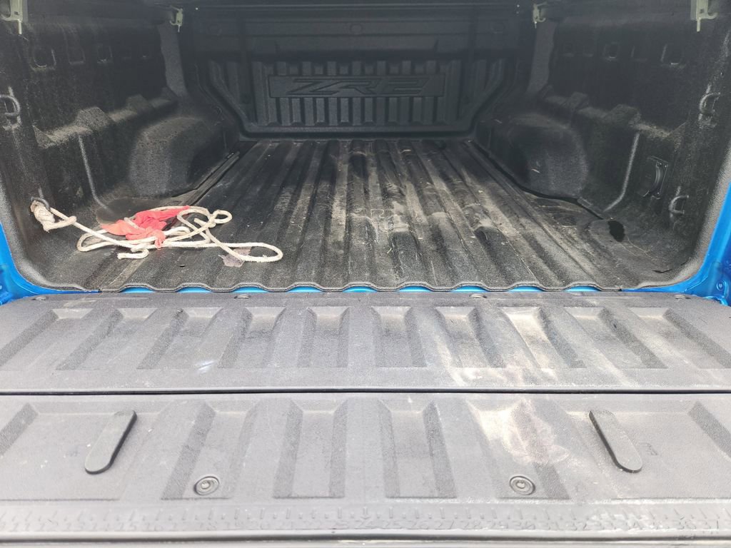 Used 2024 Chevrolet Colorado ZR2 w/ Safety Package AWD/4WD image 30