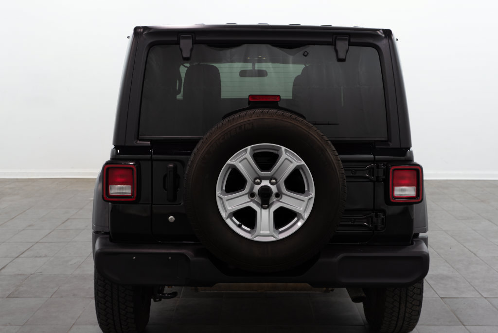 Used 2019 Jeep Wrangler Unlimited Sport S AWD/4WD image 13
