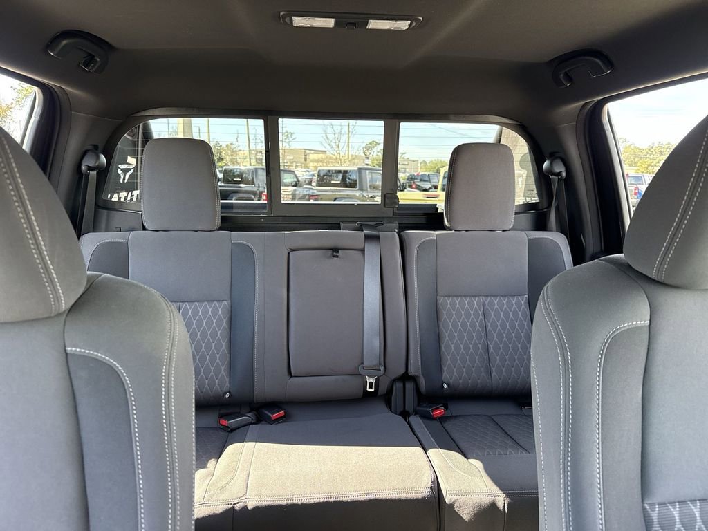 Used 2024 Nissan Titan SV w/ SV Bronze Edition Package image 24