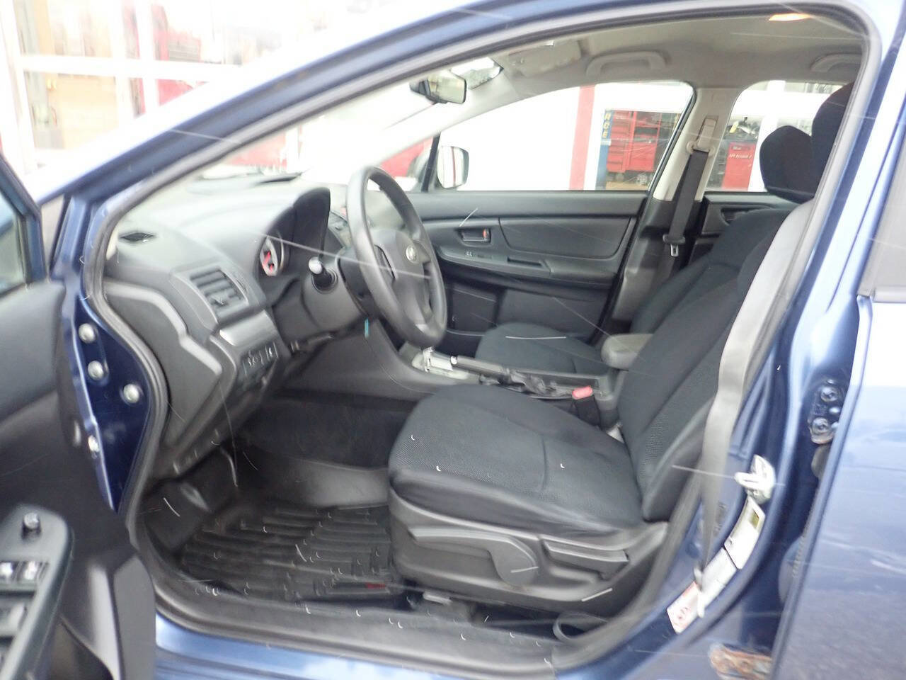 Used 2012 Subaru Impreza 2.0i image 7