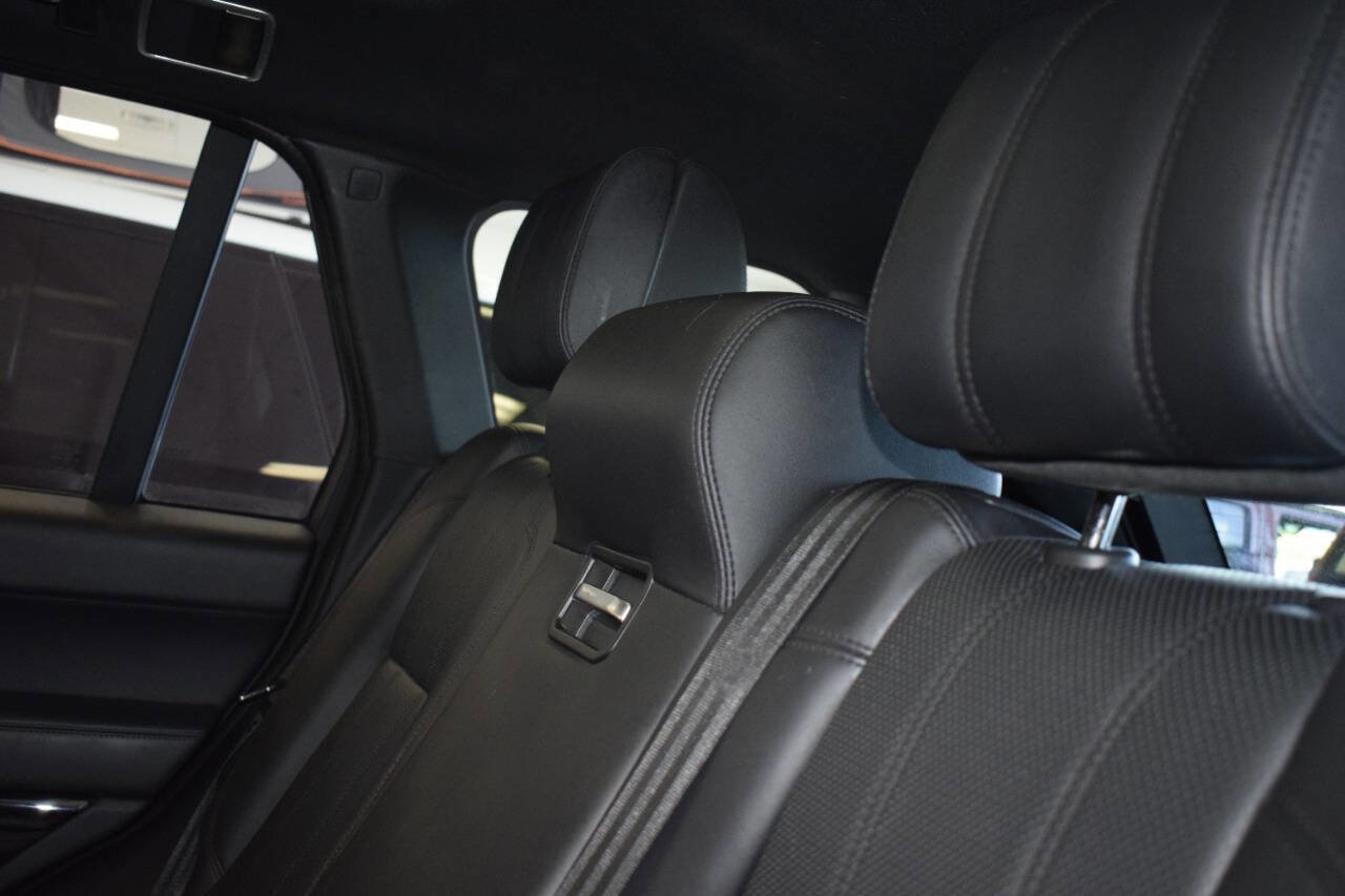 Used 2017 Land Rover Range Rover Supercharged image 17