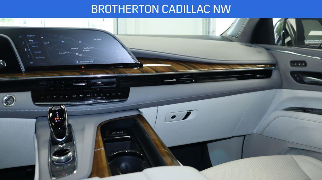 Used 2024 Cadillac Escalade Sport Platinum w/ Heavy-Duty Trailer Package image 26