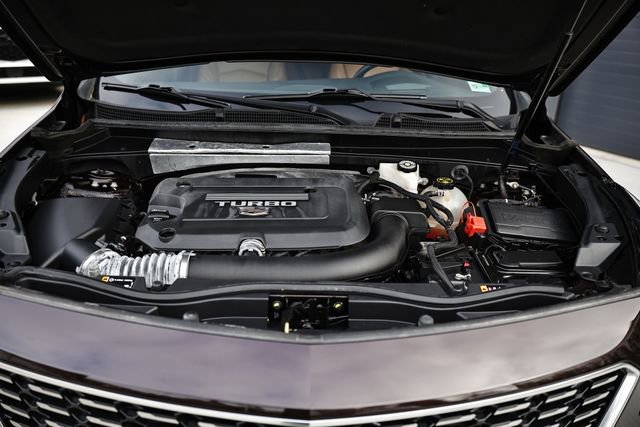 Used 2021 Cadillac XT4 Premium Luxury image 29