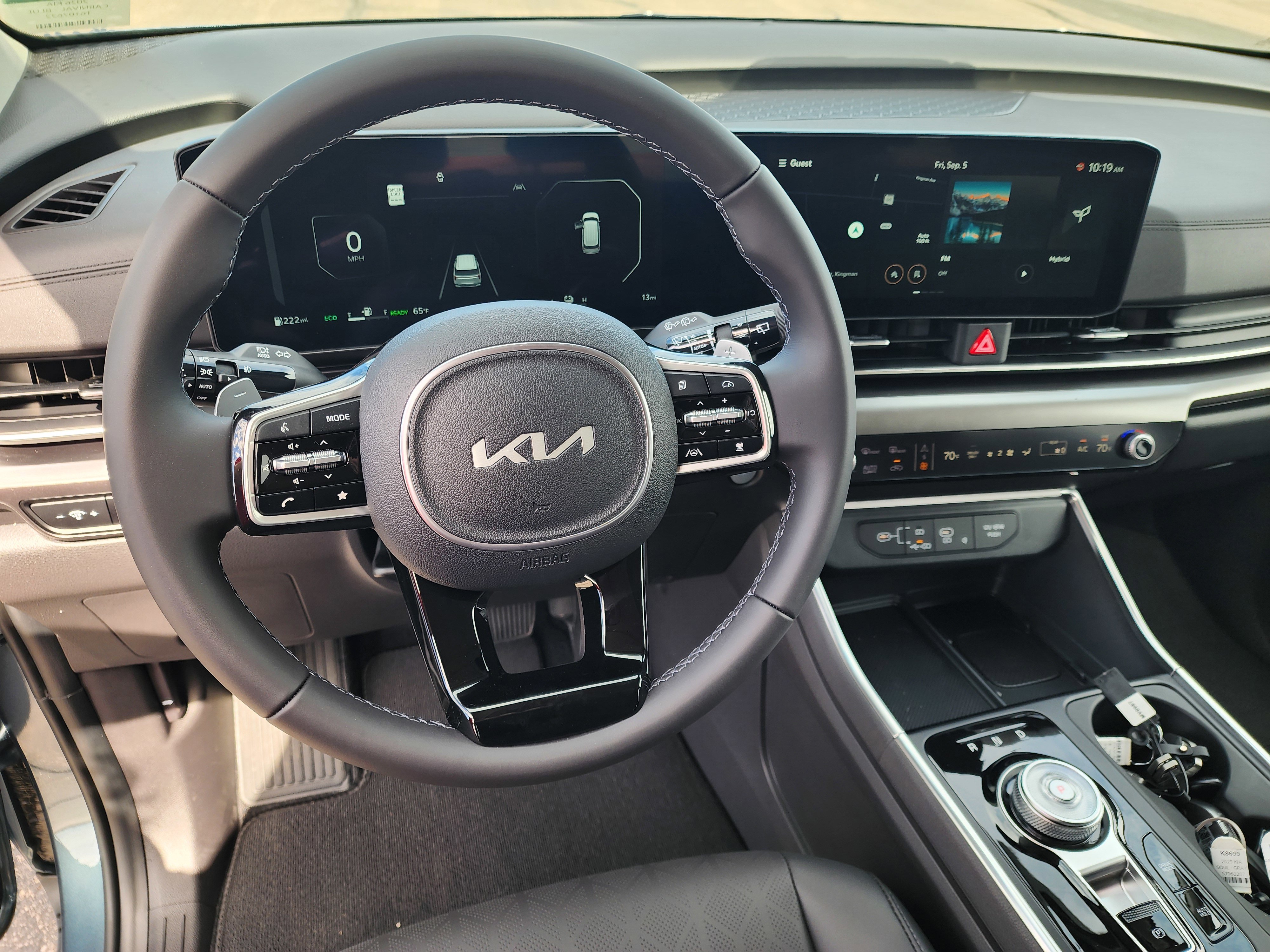 New 2026 Kia Carnival SX image 2