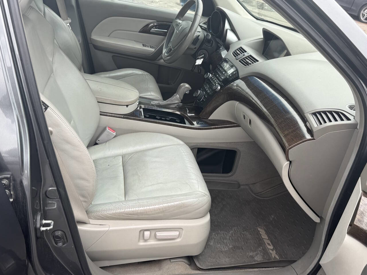 Used 2011 Acura MDX w/ Technology & Entertainment AWD/4WD image 17