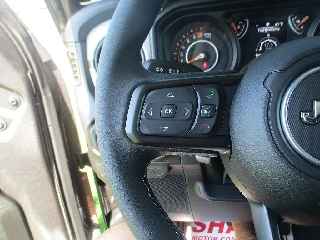 New 2025 Jeep Gladiator Sport AWD/4WD image 9