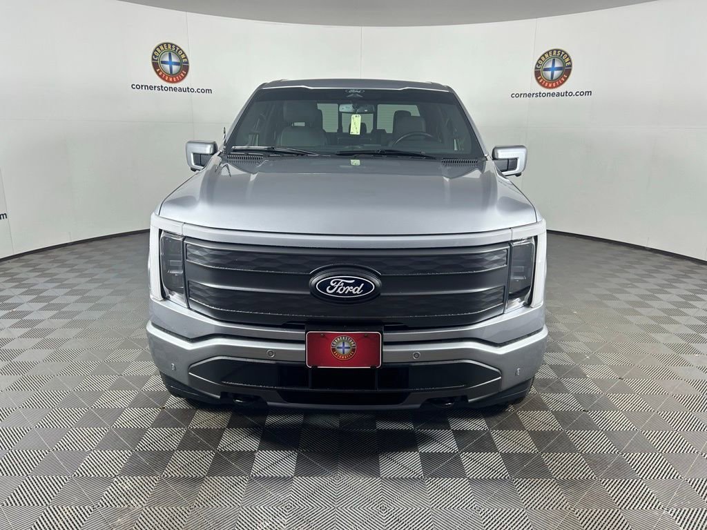 Used 2025 Ford F150 Lightning Lariat AWD/4WD image 19