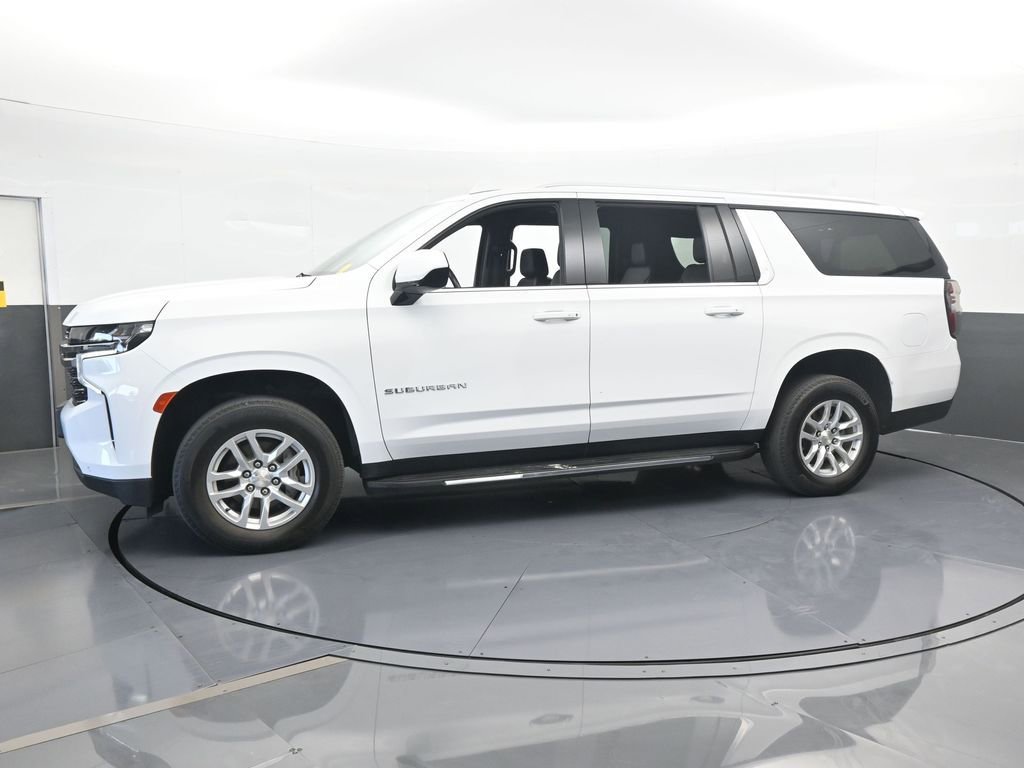 Used 2023 Chevrolet Suburban LT image 2